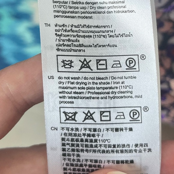 MAJE Shorts Purple Floral Jacquard Skirt Front
Skort Pockets Sz EU 40 / US 8 - Picture 6 of 6